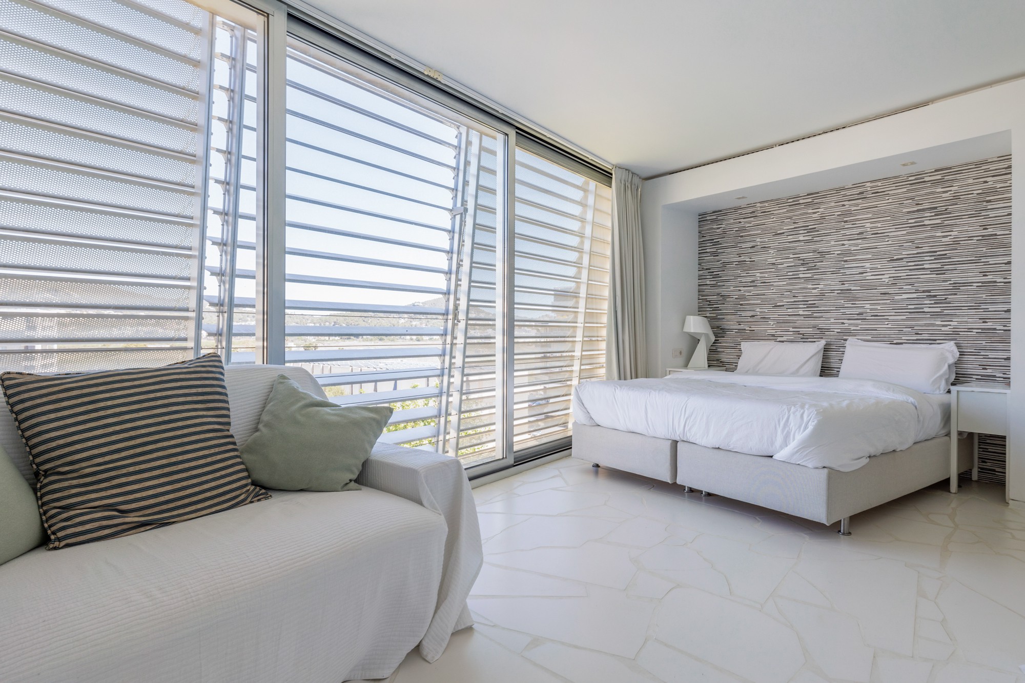 Modernes Penthouse mit unglaublicher Aussicht auf den Hafen und Dalt Vila - 10