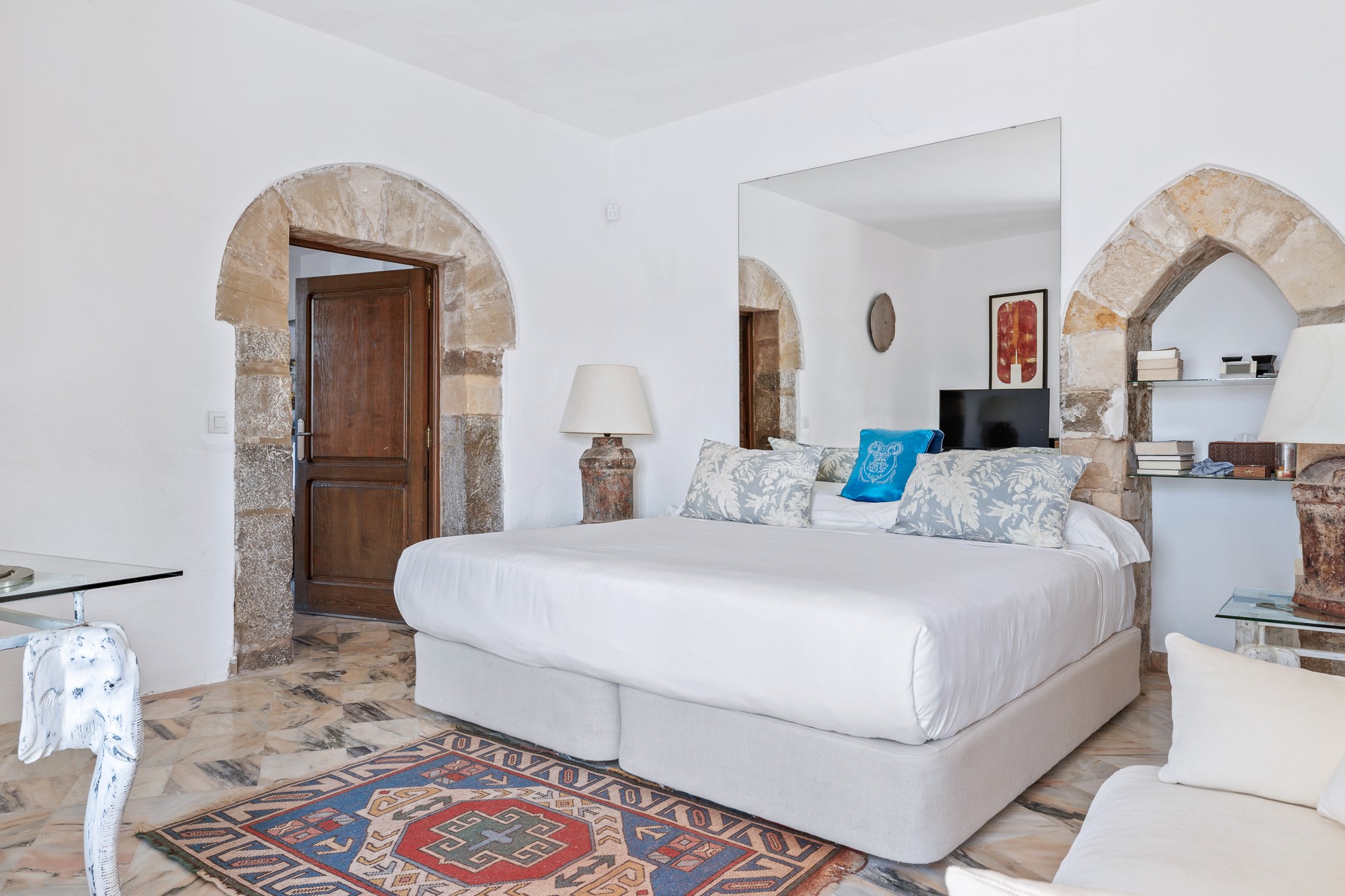 Exclusive apartment with large terrace in Dalt Vila - 7