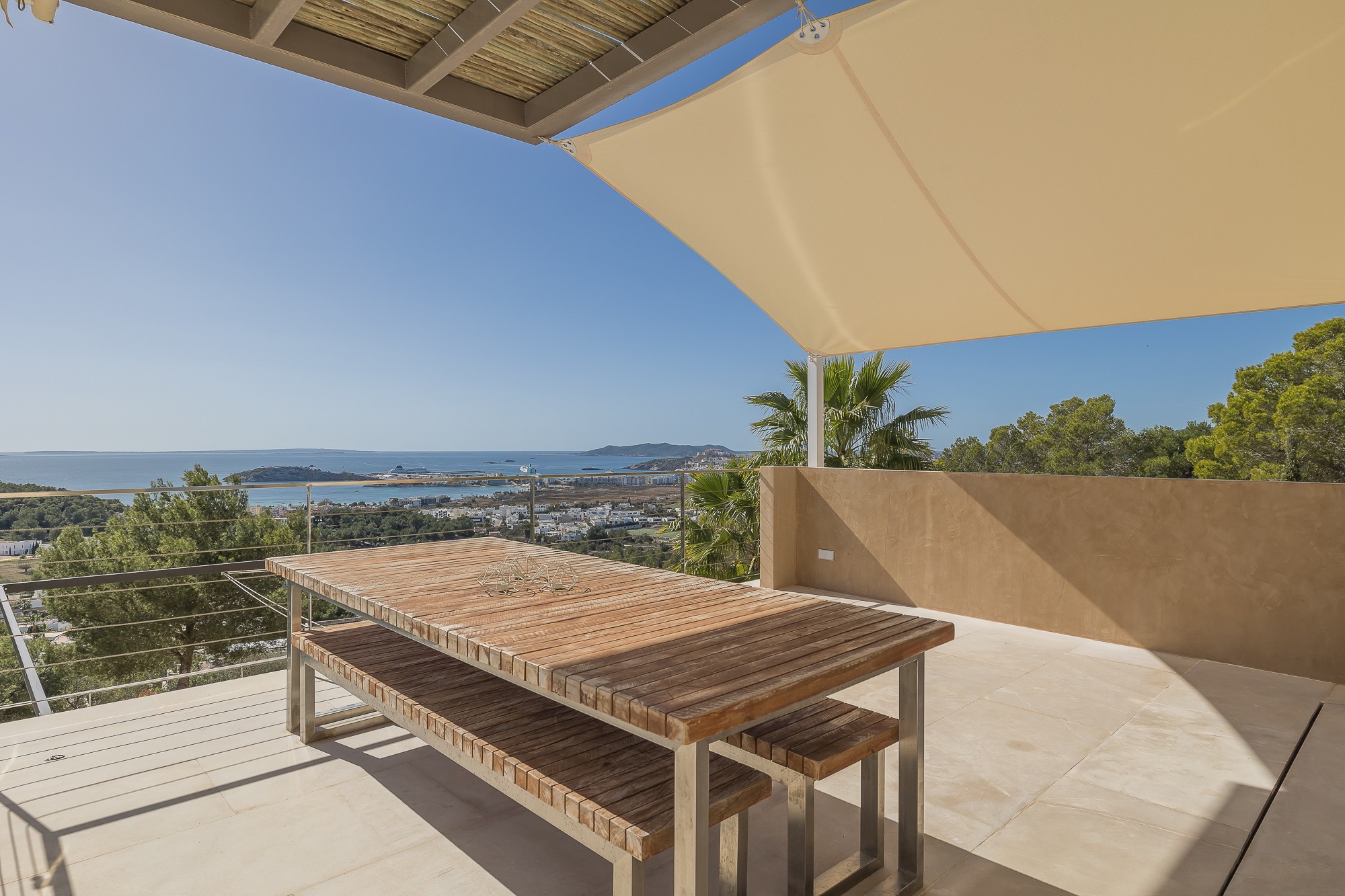 Villa mediterránea con vistas panorámicas al mar en Can Rimbau - 34