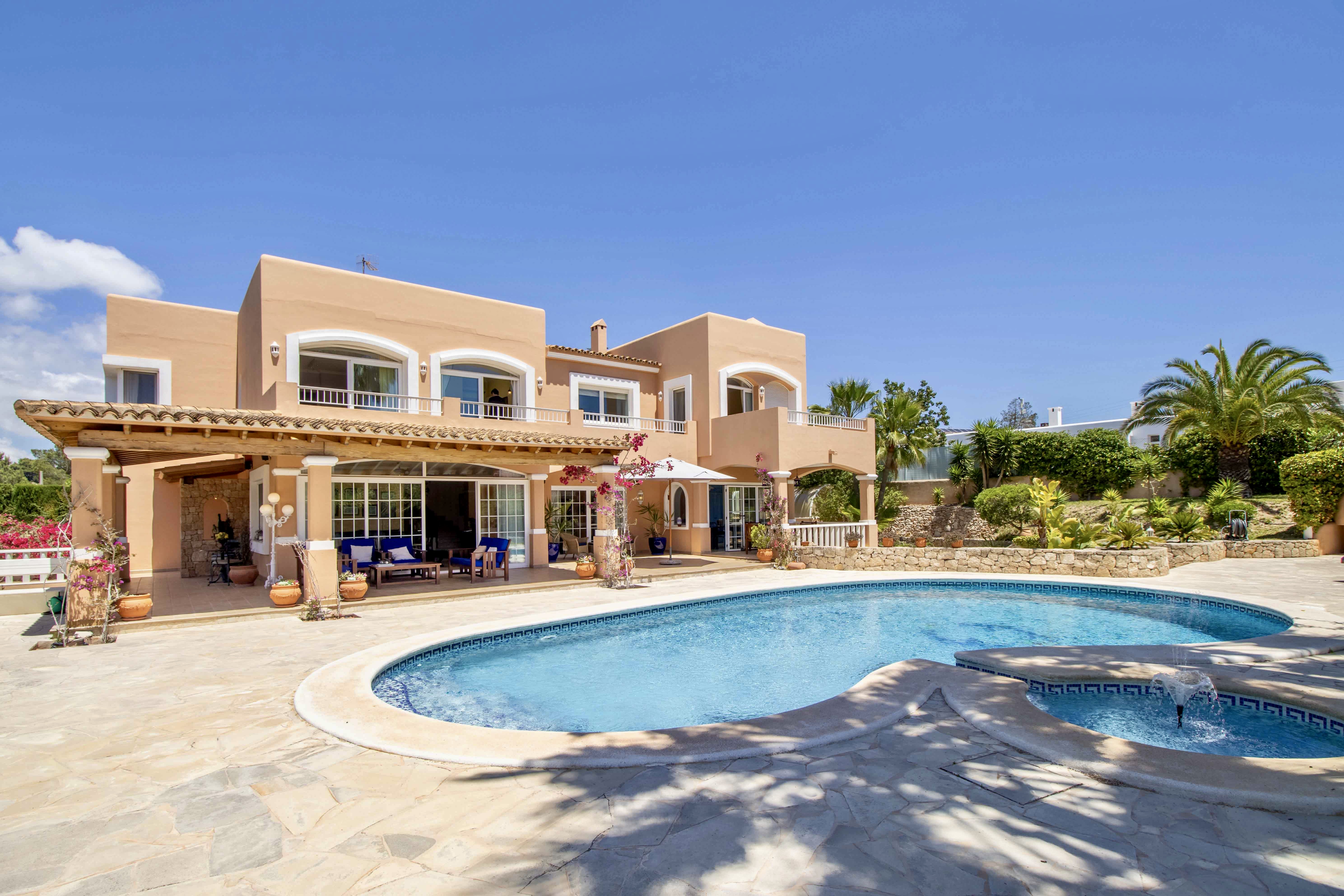 Generous mediterranean style family home close to Ibiza Town - 2