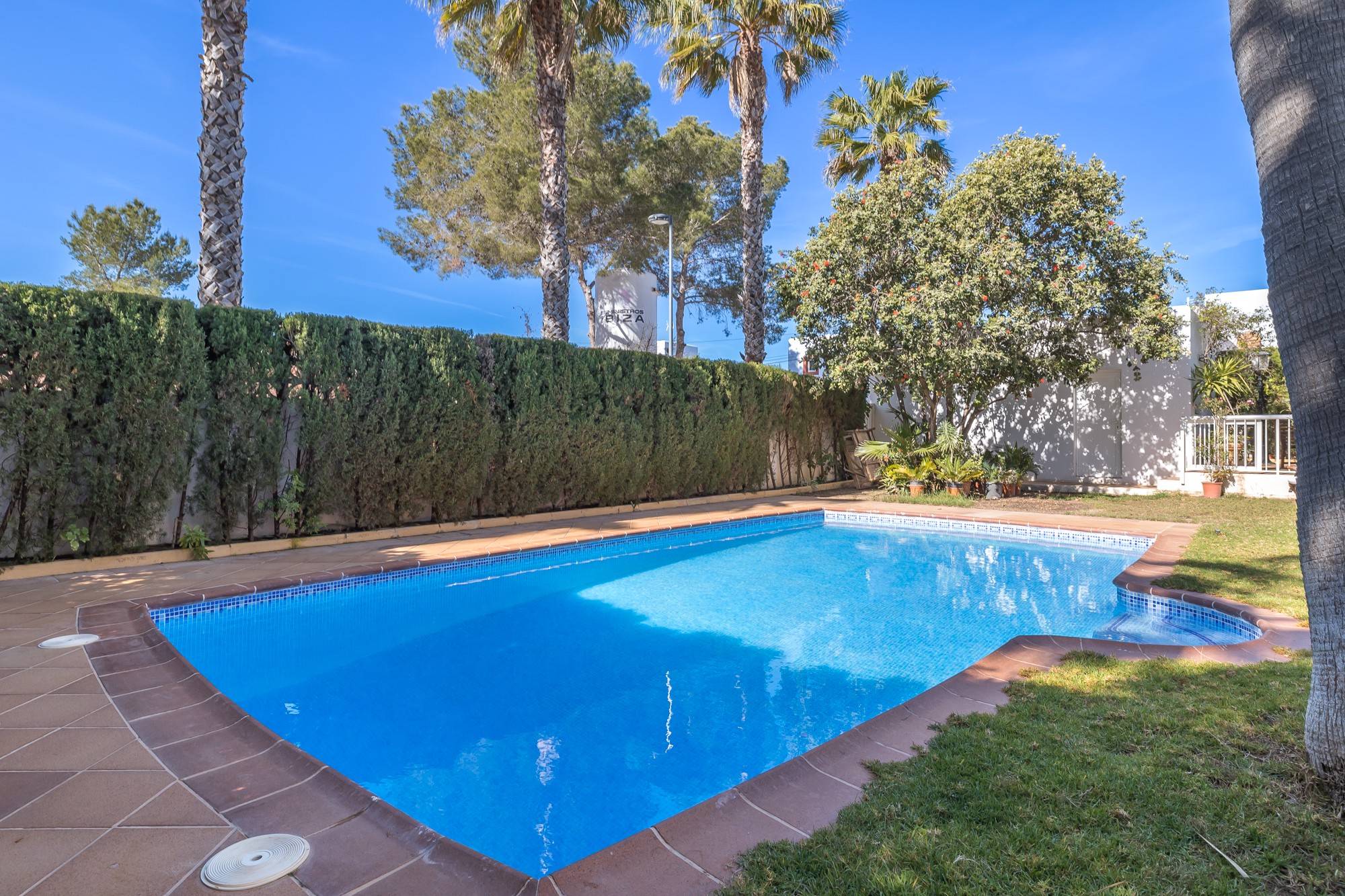 Mediterranean villa with pool - 7
