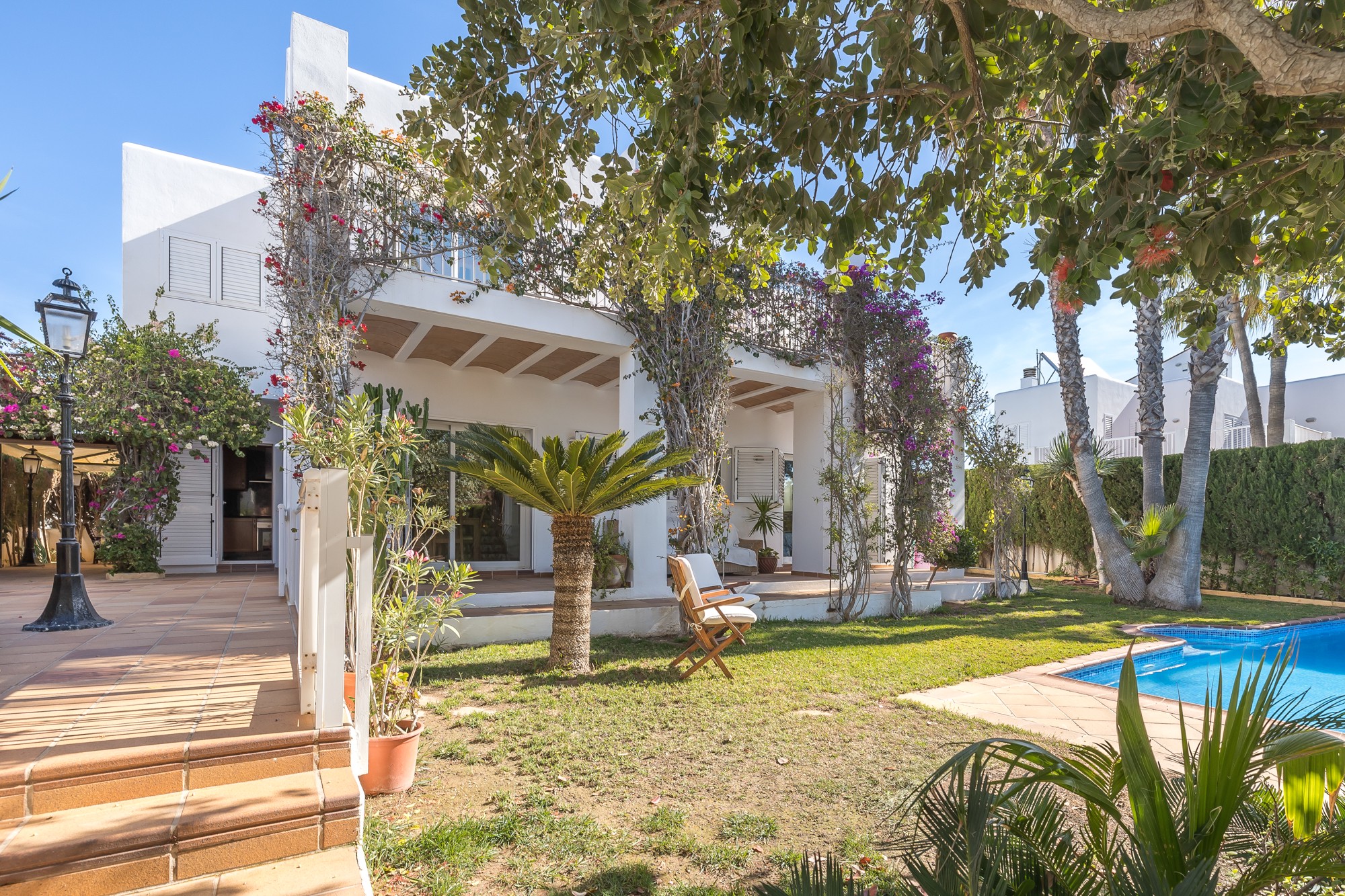 Mediterranean villa with pool - 4