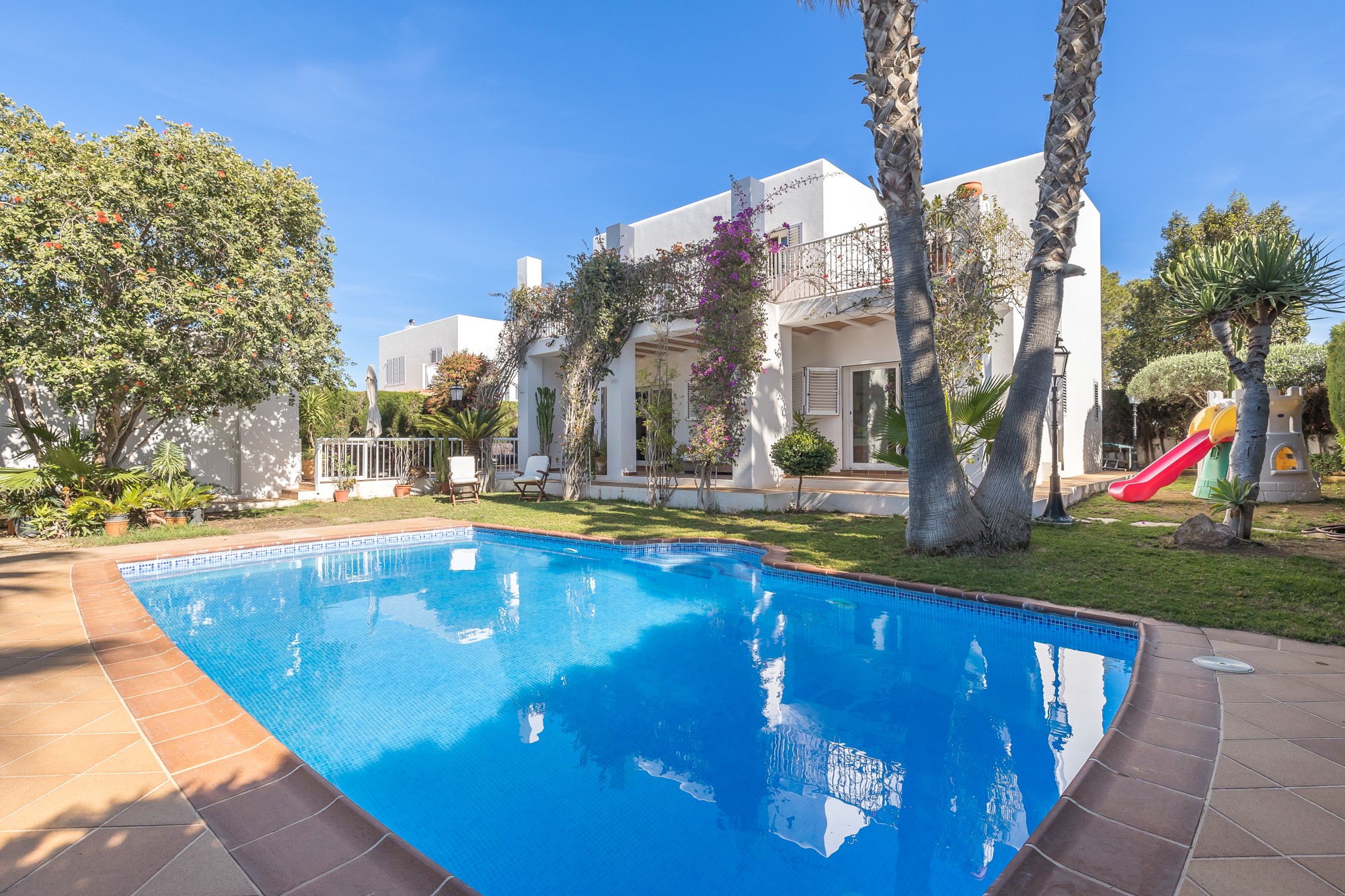 Mediterranean villa with pool - 2