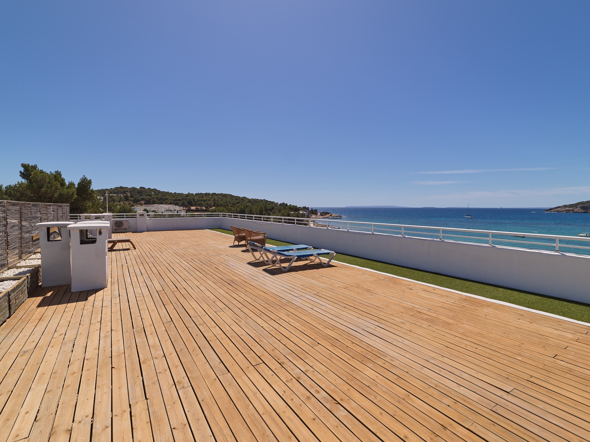 Apartamento con impresionantes vistas al mar en la playa de Talamanca - 16