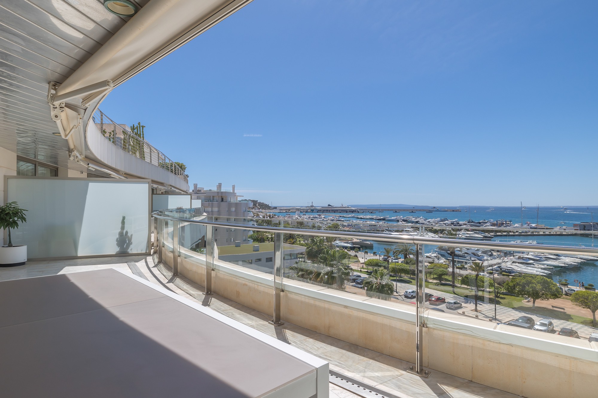 Beautiful apartment with views to the sea and the old town in Marina Botafoch - 19