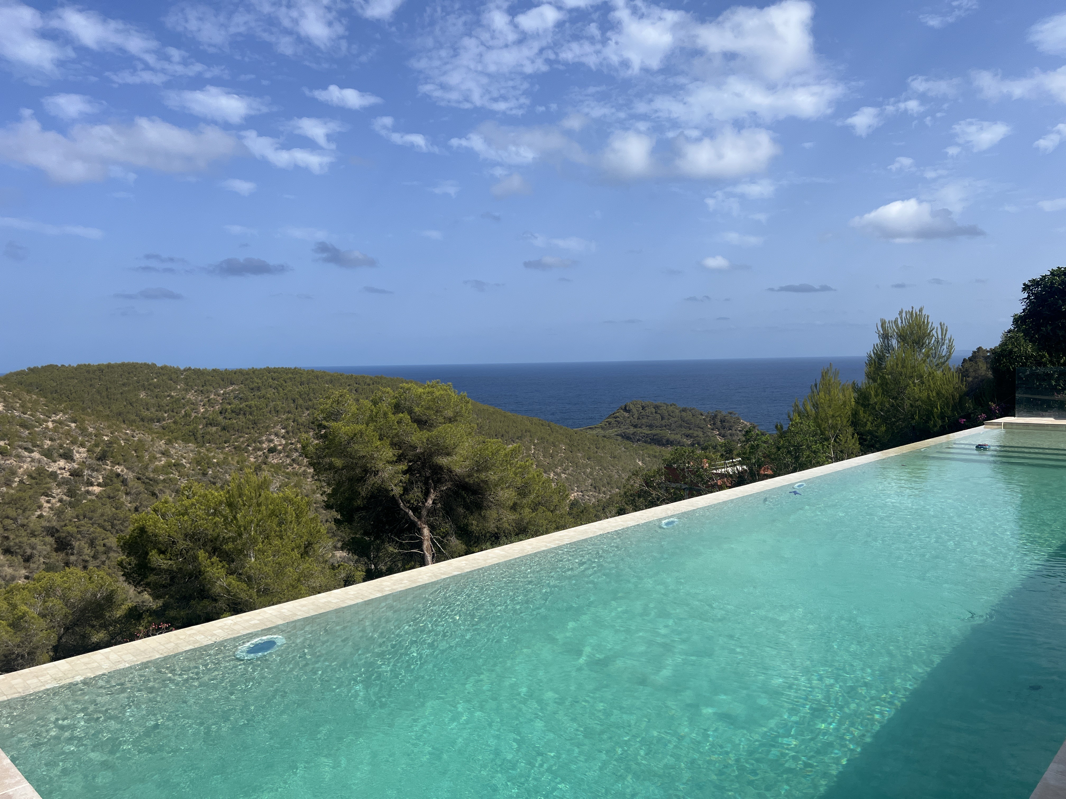 Newly build villa with stunning sea views